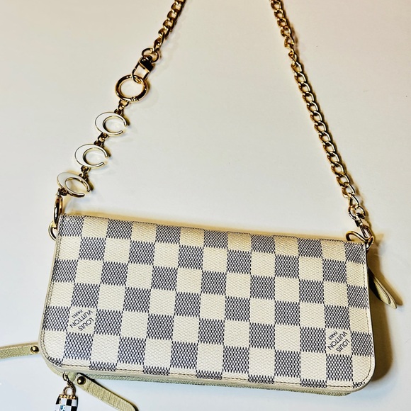 Louis Vuitton damier long bifold wallet. - Picture 3 of 16